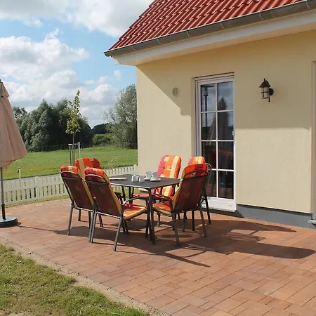 Ferienhaus Spacious Holiday In Near The Forest *